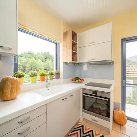 House Kochyli بيت للعطل *