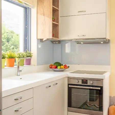 House Kochyli Holiday home *