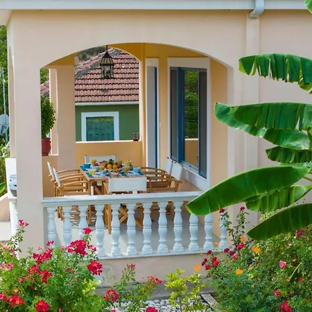 House Kochyli * Agia Eirini